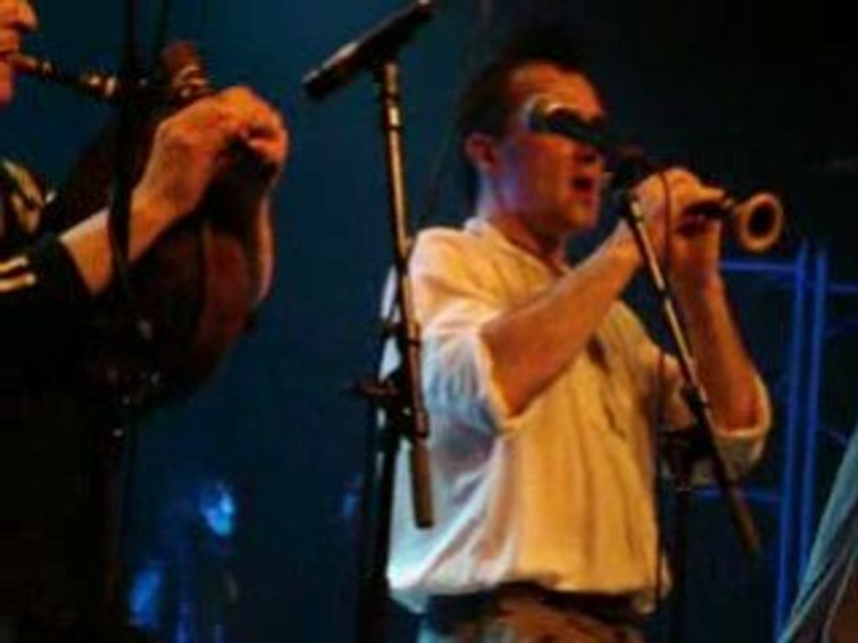 Les Ramoneurs de menhirs (bella ciao)