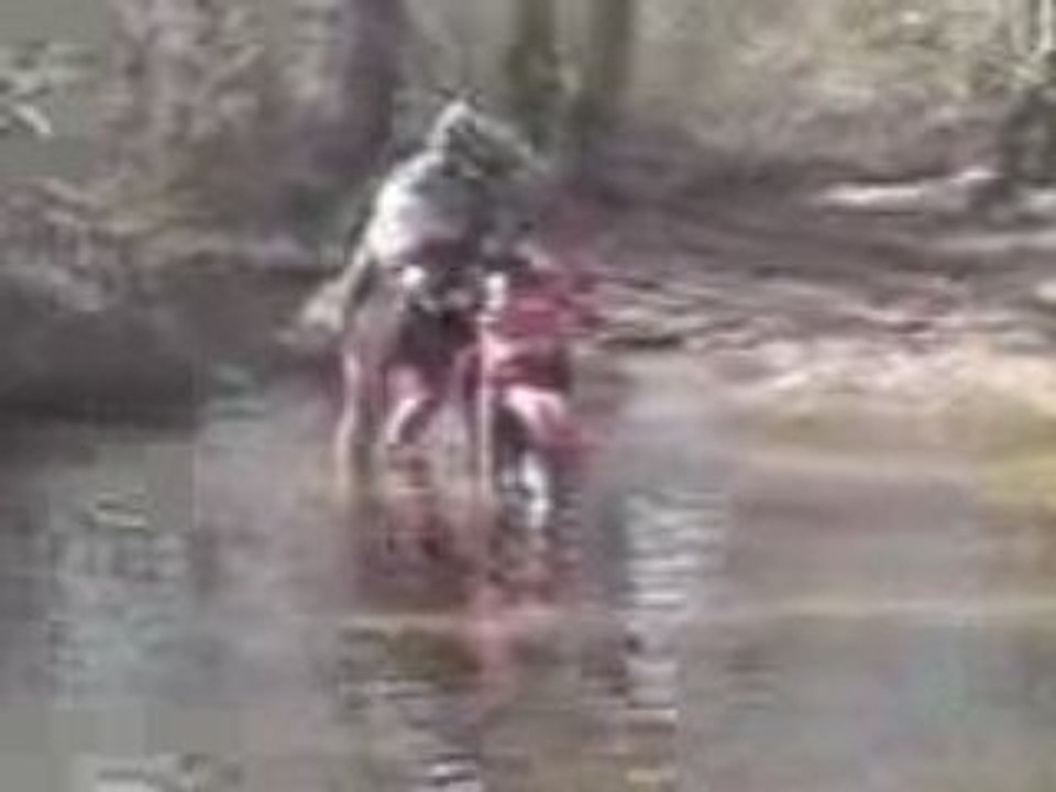 djo a poile en moto