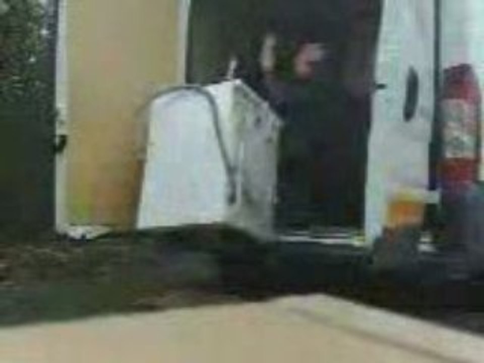 Déménagement: 1ère leçon par Sanka: la machine à laver