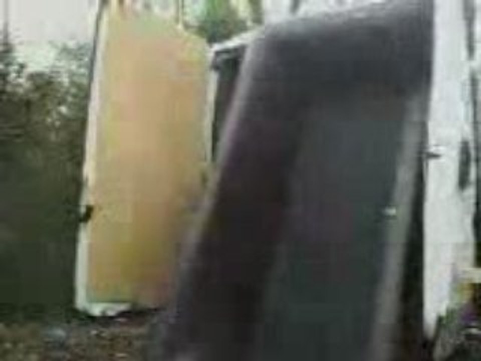 Déménagement: 2ème laçon par Sanka: le canapé