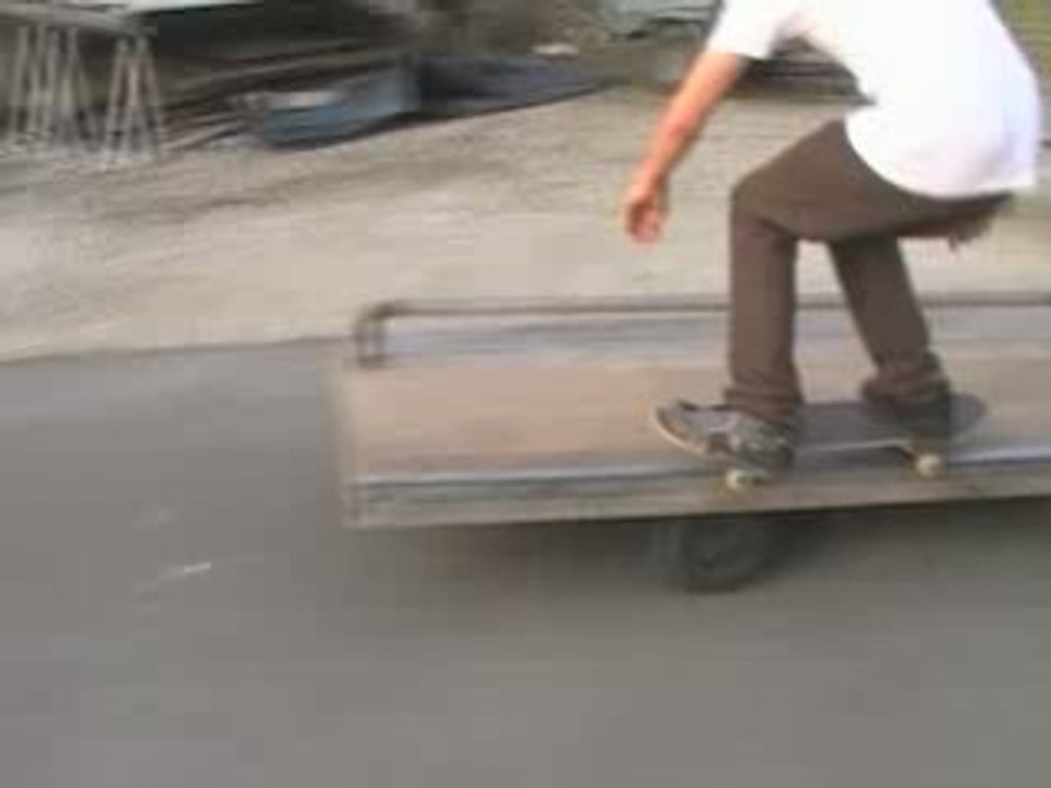 Grind 360 nollie hard shove-it out