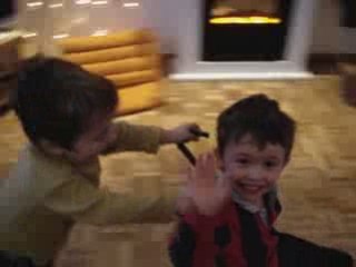 Arthur et Mathieu se ballade en poussette février 2009