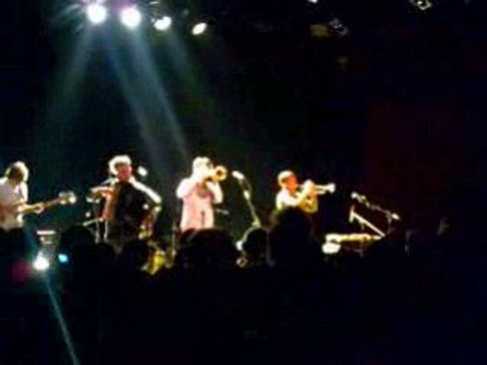 Beirut - (Live Mexico City)