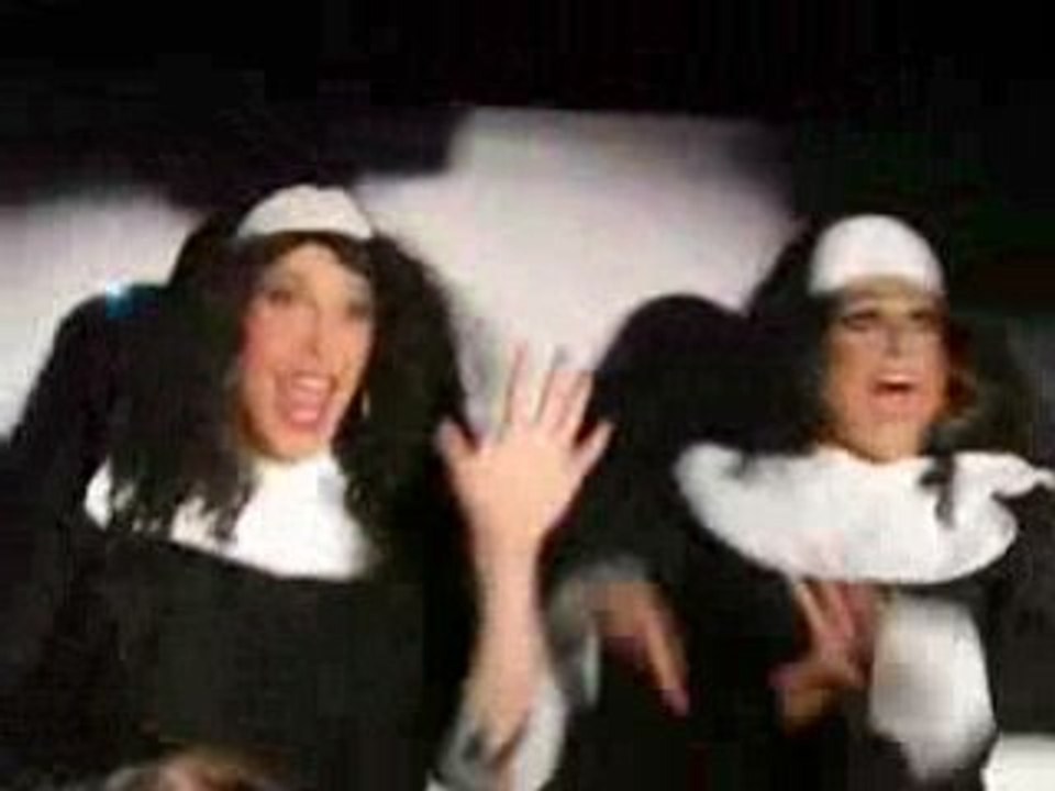 Drag Queen Sister Act Medley - lq