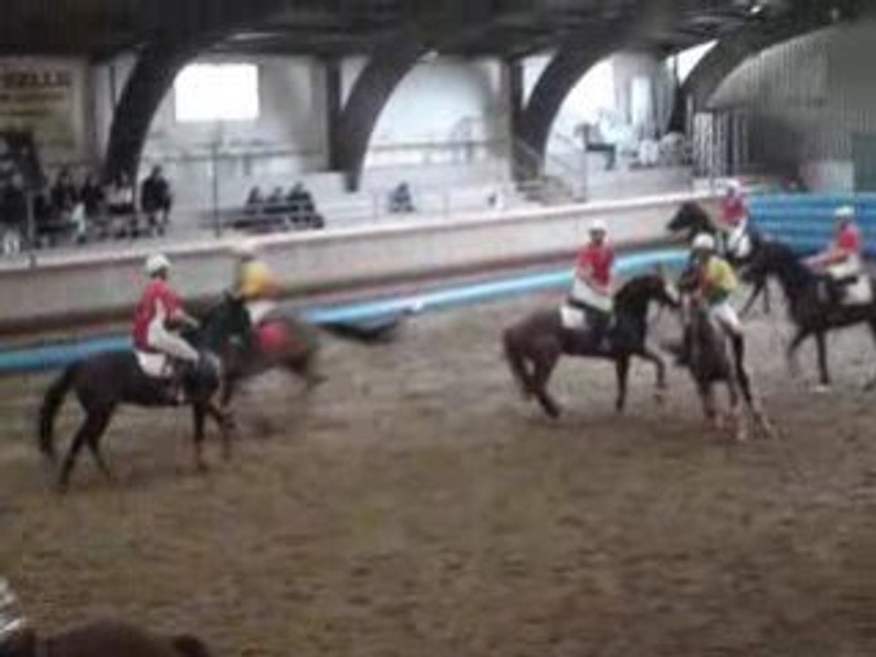 MOV05438