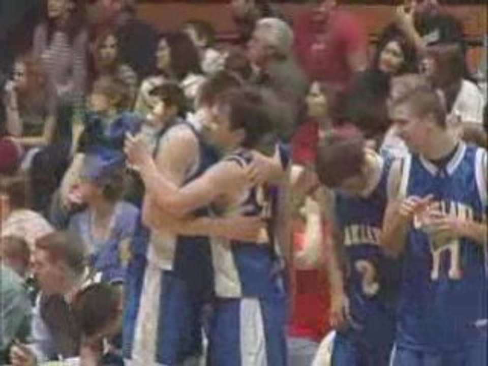 Boys Basketball: Oakland vs Central Linn (2/21/09)