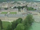 Fontainebleau - survol du château 1 [fr]