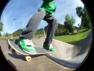 Nollie-Mite team trailer