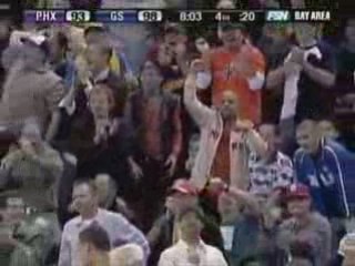 Monta Ellis poster-dunk sur Barbosa!!!