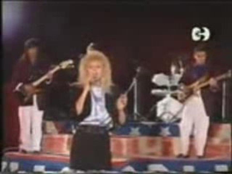 Toni Dacheva - Zvezdi Li Iskash Da Ti Svalqm