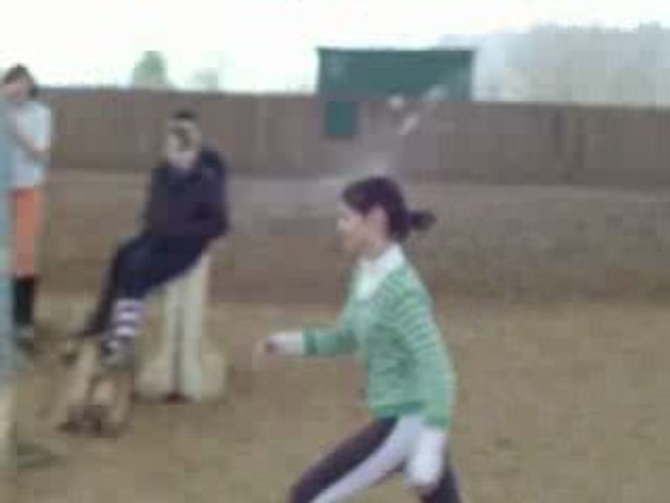 Sarah nous imite Rivière