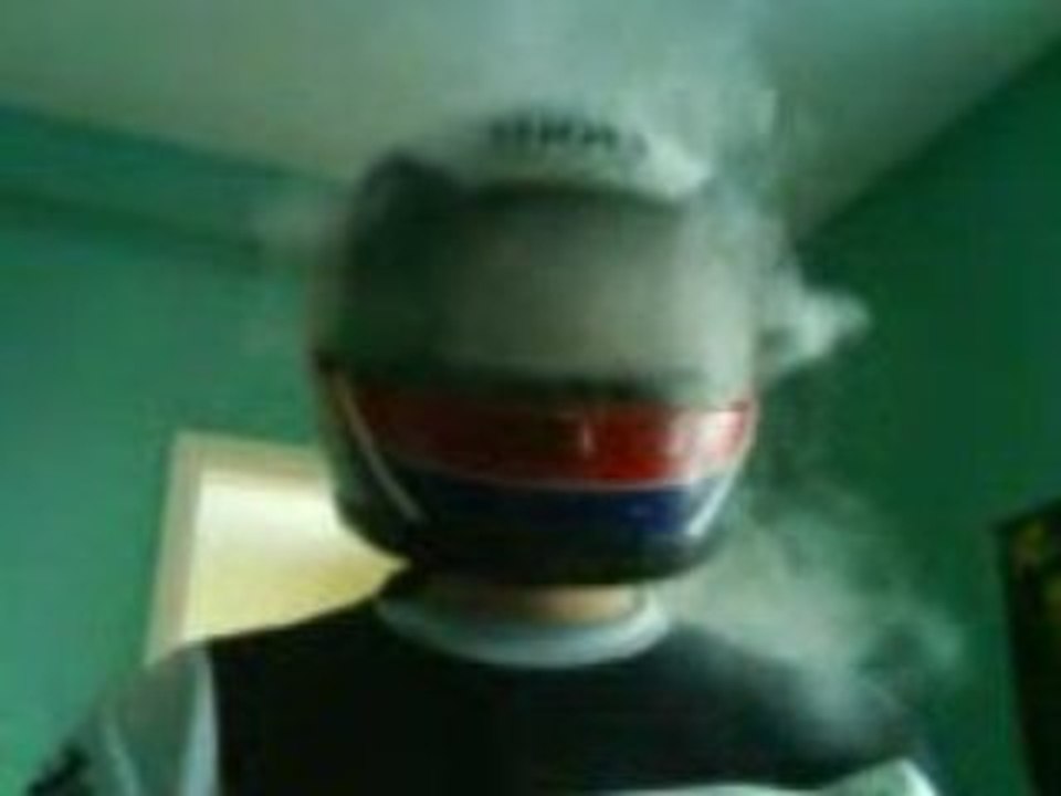 chicha dans un casque par moi