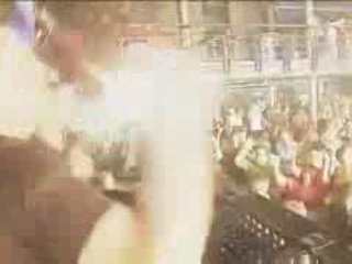 Zany fusion of sound tour