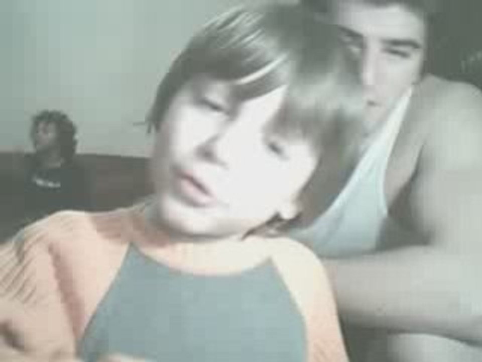 je suis  jimmy hills version petit ...LOL  enfin Ethan hills