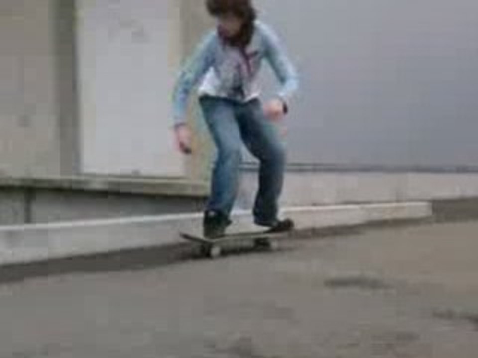 Sk8 Corps Fischer en board slide