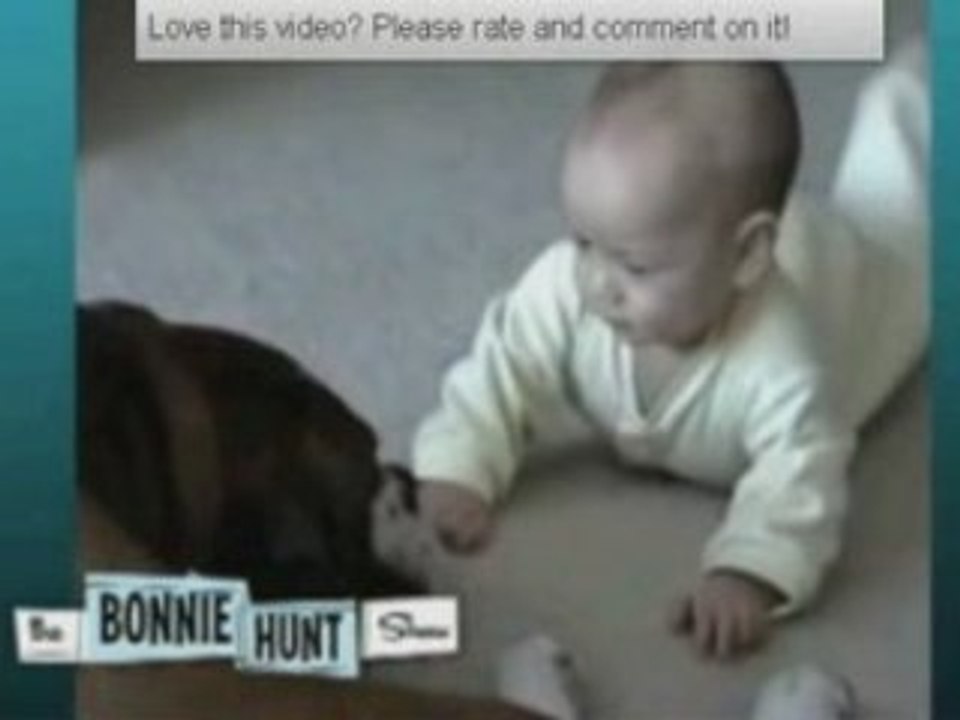 Baby and dog ( köpek ve bebek birbirleriyle oyn...