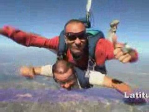 Latitude Challenge Saut en Parachute à 4000m d'Altitude