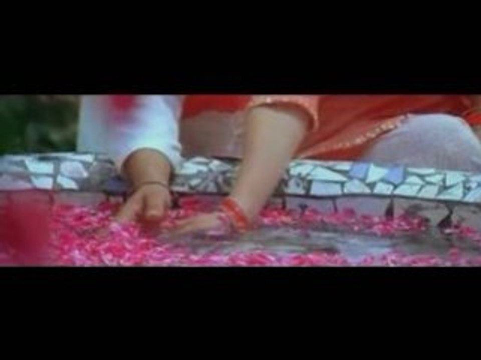 maula mere maula mere