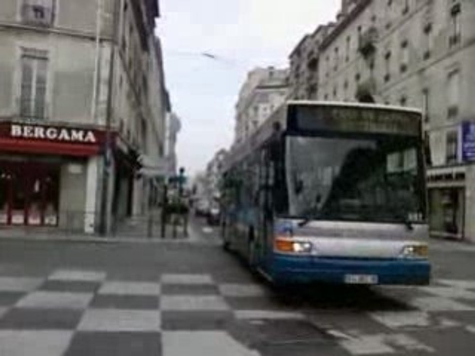 GX317 n°607 à Docteur Martin (ligne 16)