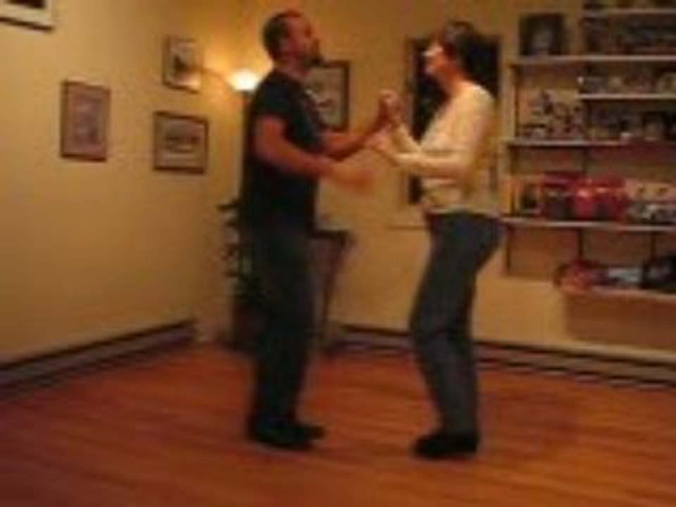 Guapea, dilequesi  Pas de base salsa cubaine débutant