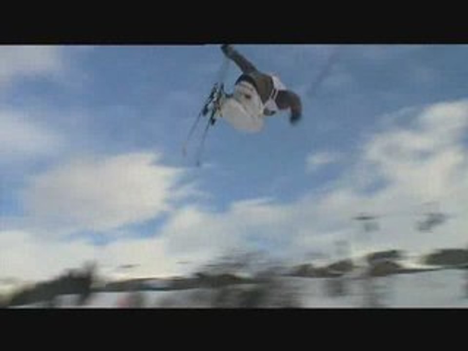 Attitudes147 SFR Freeskiing Tour la Clusaz+Pyramides d'Oz