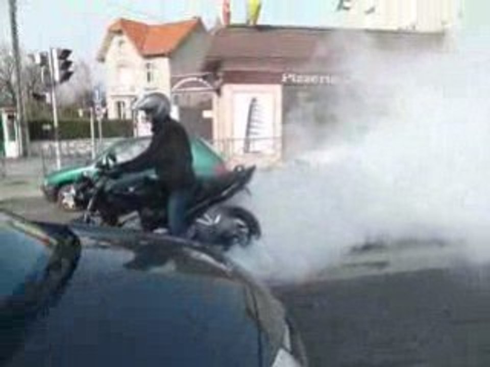 burn nico moto a georges le tug