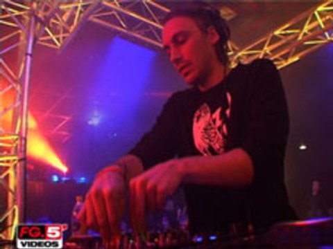 YUKSEK : INTERVIEW & DJ SET@TRABENDO AVEC RADIO FG