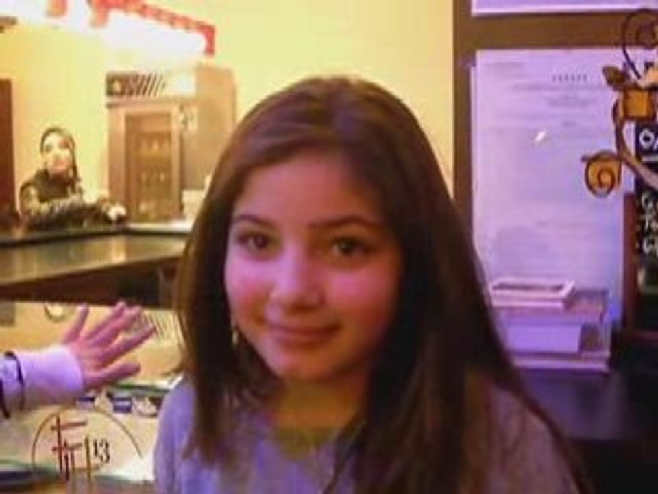 Kenza Farah attire les foules