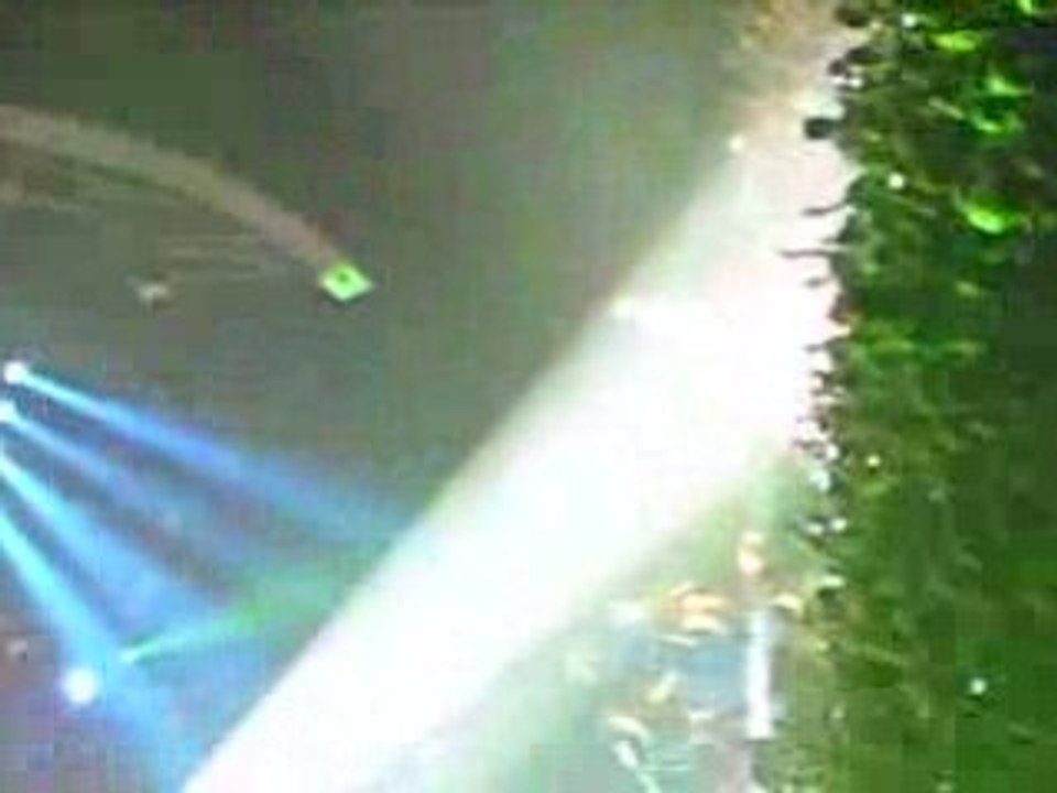 Pink Who Know live Nice