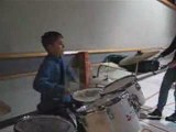 Bambino fenomeno della batteria