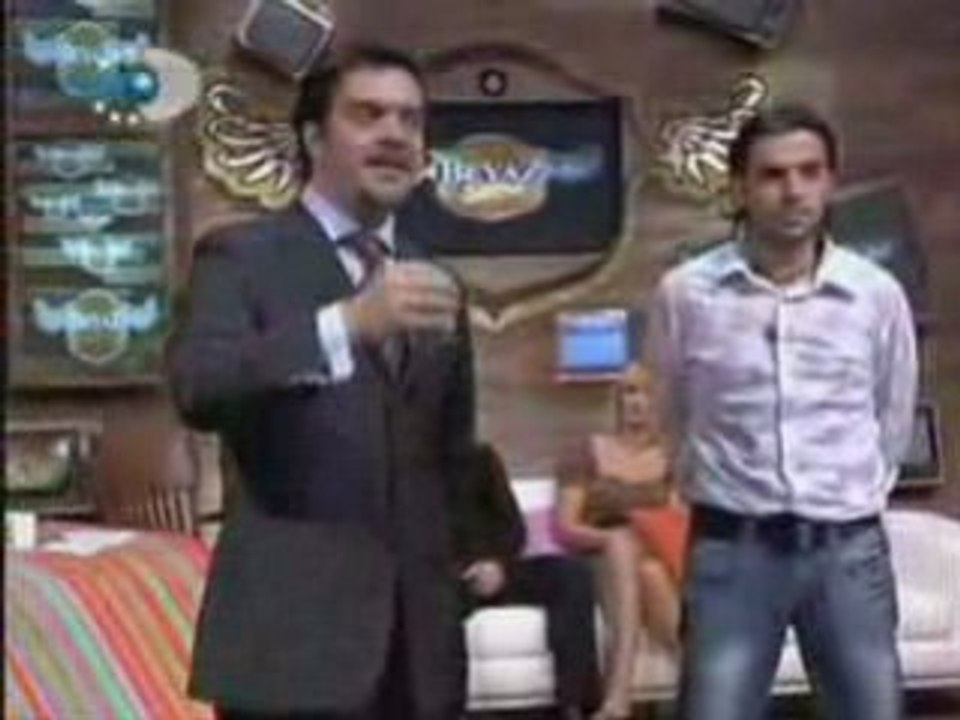 Beyaz Beyazfanclub'tan Bahsediyor