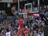 Gerald Wallace Throws Down an Alley-oop Slam