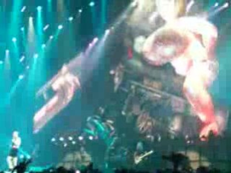 ACDC - Live Paris 25 fev. 2009 - whole lotta rosie