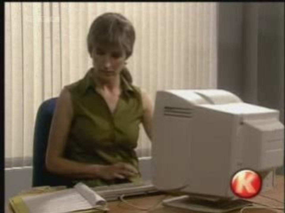 Blond_goes_to_work_after_many__days