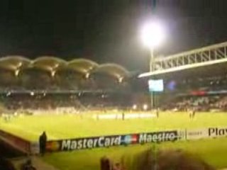 OL BARCA (entrée des joueurs barcelonais à l'échauffement)