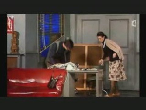 Le Pere Noel Est Une Ordure au théatre - sketch