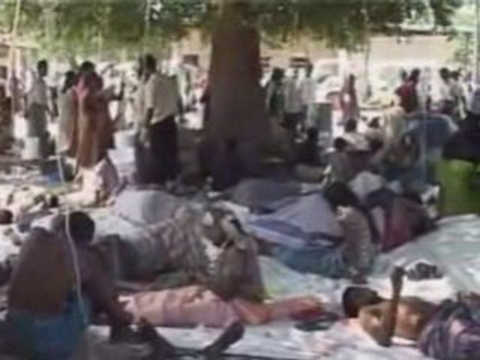 Massive air attack on civilian by srilanka goverment