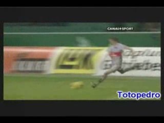 UEFA Wolfsburg PSG : 3ème but de Peguy Luyindula