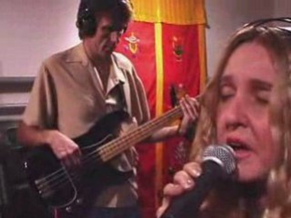 Peach at Hen House Studios