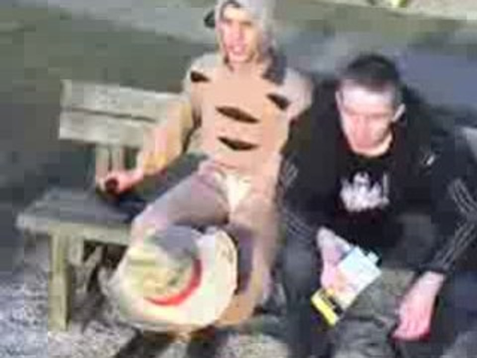 timon déja mort sur le banc des popoche!(ba ui i a paulschol