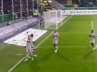 Wolfsburg - PSG pénalty Luyindula