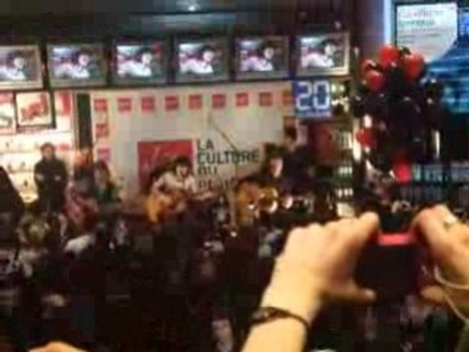 Superbus 13.02.09 (Showcase) - Butterfly