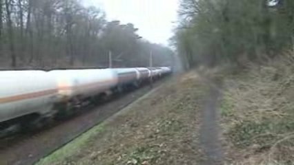 G2000 diesel lok R4C (Veolia C) met Ketel trein te Venlo,NL