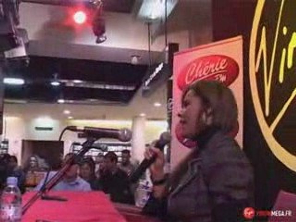 Chimene Badi dédicaces - Virgin Megastore