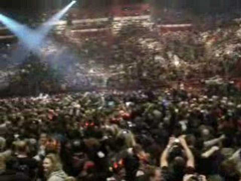 AC/DC "Ola" à Bercy Vendredi 27 février 2009