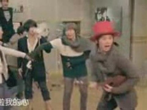081201 東方神起(TVXQ)-Ha Ha Ha Song - UCC影像 全體+師弟SHINee (中字)