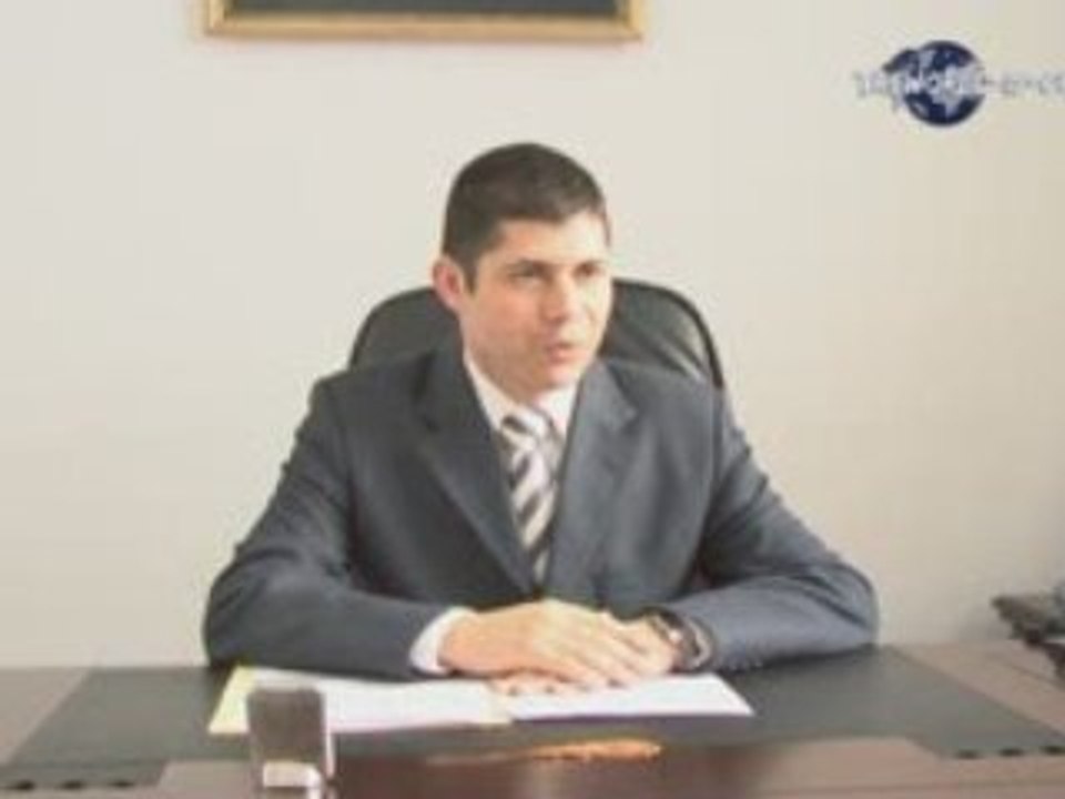 The World is Ours - Entreprise 32
