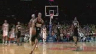 Andre Iguodala Monster Slam Dunk  vs. Knicks