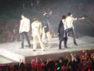 Wrong number at 3rd mirotic concert gun posting [fancam]