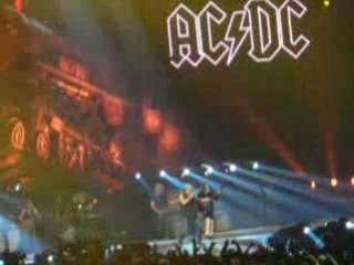AC/DC "Anything Goes" à Bercy Vendredi 27.02.2009